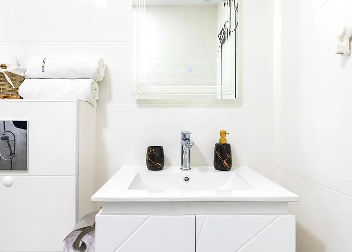 Apartment Bright Windowed 10 Mins To The Centre By Flat Mаnager Plovdiv